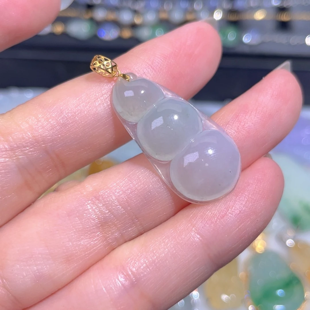 颈饰18K金镶嵌翡翠翡翠