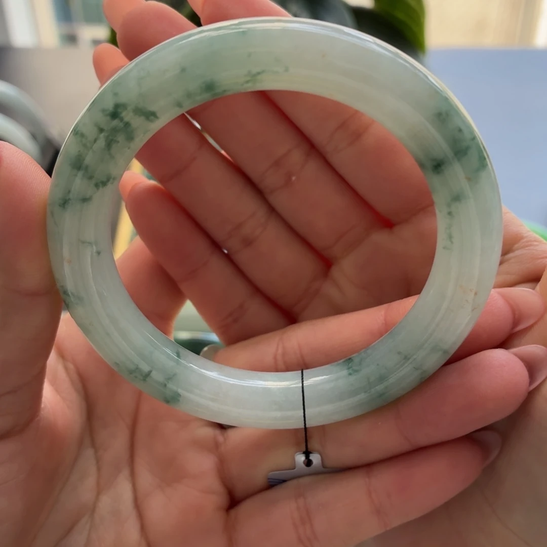 翡翠未镶嵌手镯天然