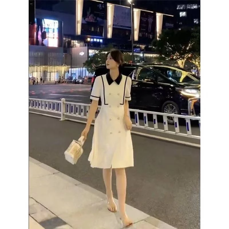 法式高级感连衣裙珍珠扣