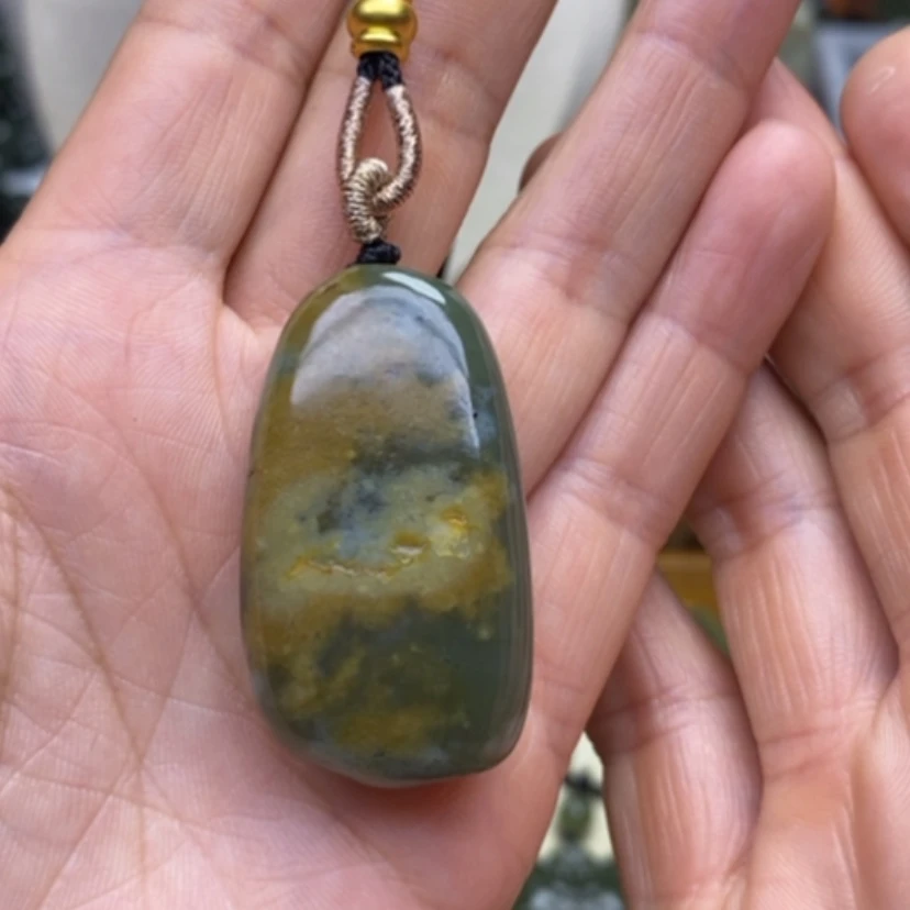 【闪购商品】颈饰未镶嵌和田玉