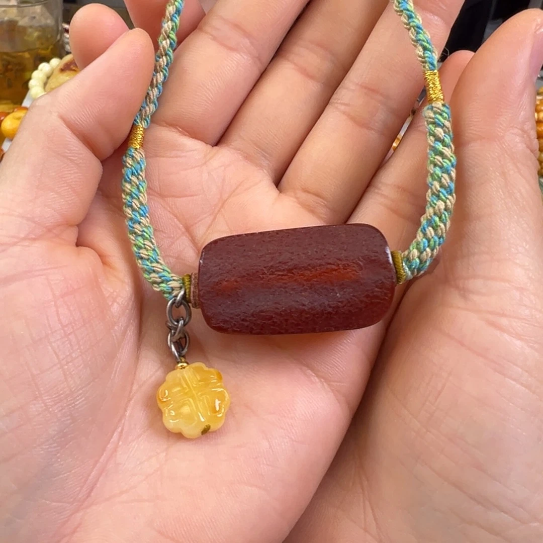 蜜蜡裸石未镶嵌琥珀