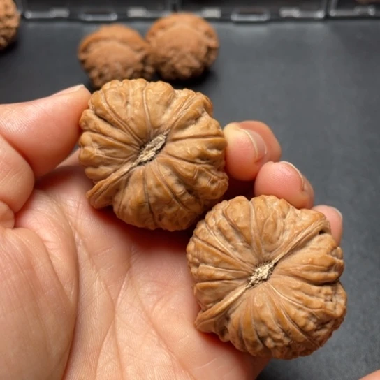 【闪购商品】把件文玩核桃南瓜墩………