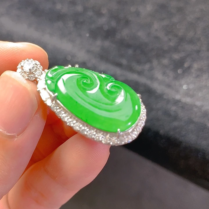 【闪购商品】翡翠颈饰银S925镶嵌翡翠