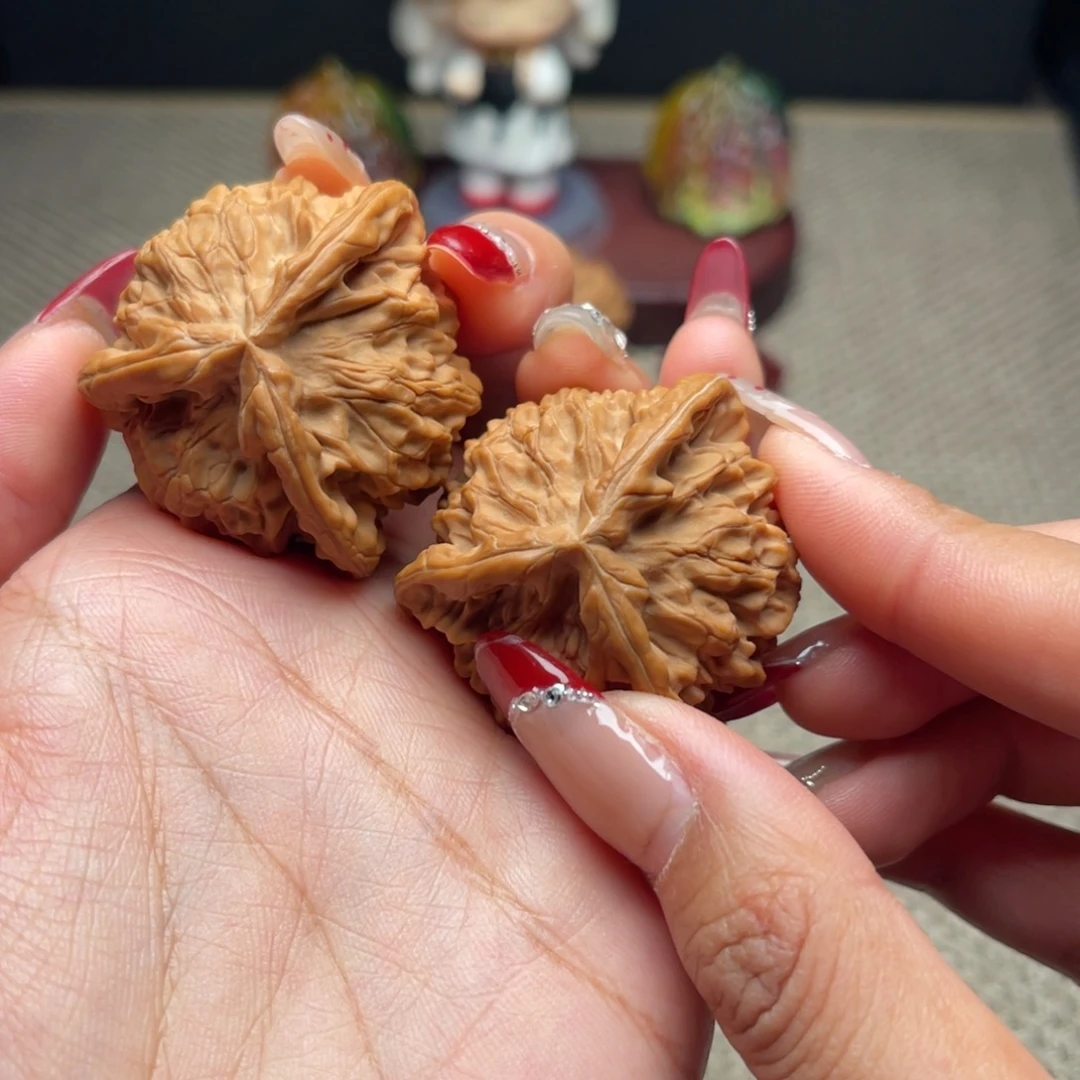 把件文玩核桃全品秦闷三棱42