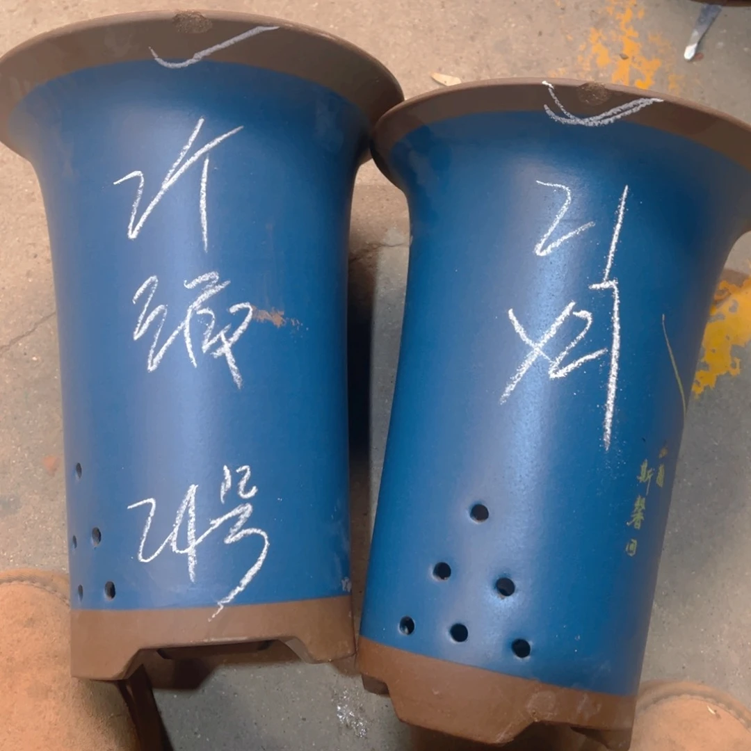 紫砂24……………………………………