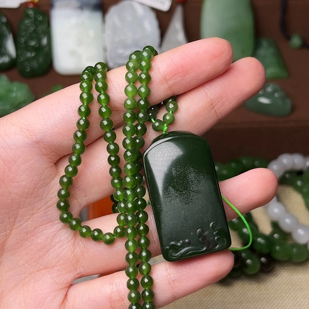 和田玉未镶嵌挂件