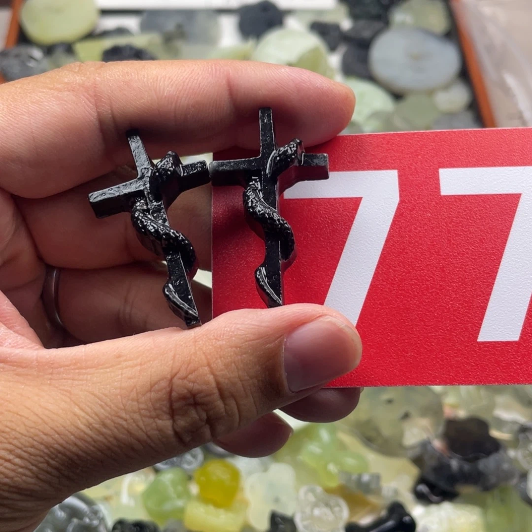 蛇纹石玉合金颈饰