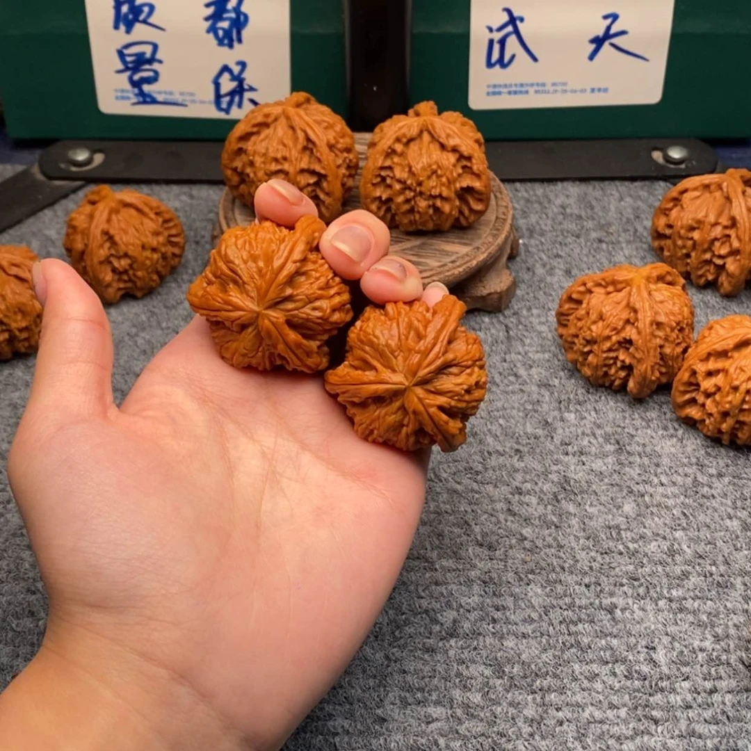 【闪购商品】吊坠文玩核桃肖*坤