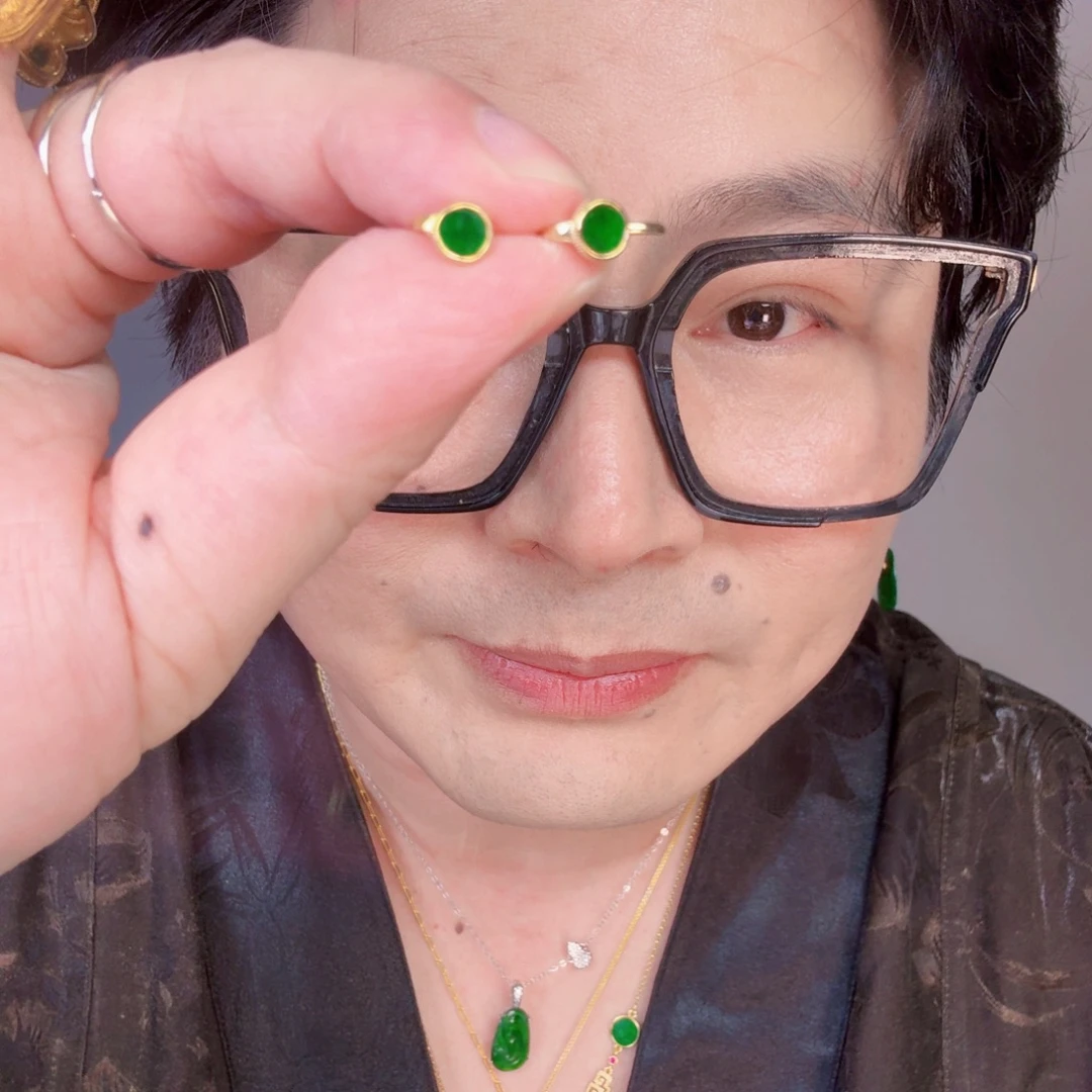 翡翠挂件未镶嵌一对