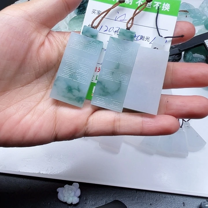 江***定制翡翠未镶嵌翡翠