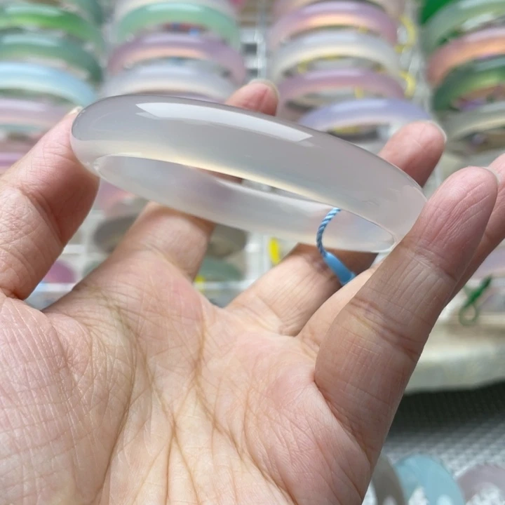 手镯玛瑙/玉髓未镶嵌57圈口