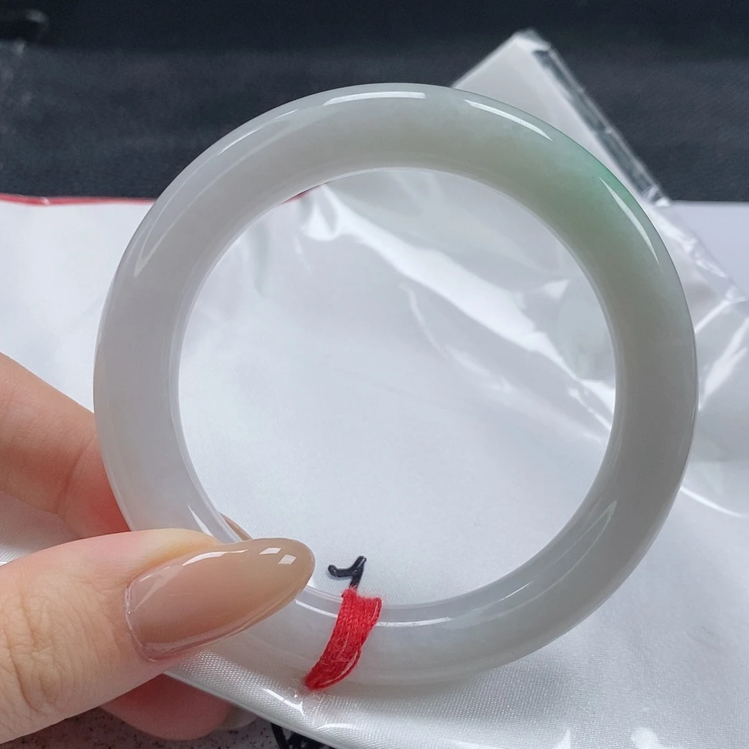 【闪购商品】翡翠手镯（圆镯）未镶嵌304号