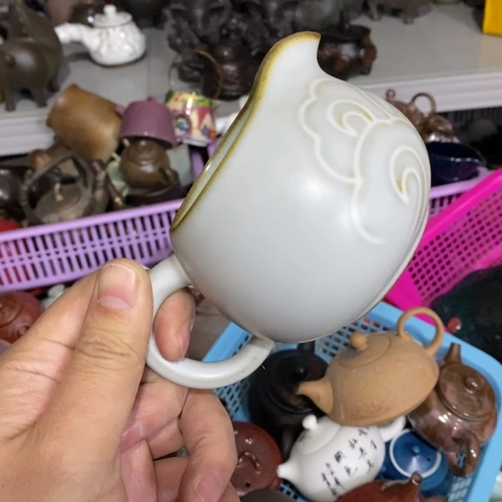 陶瓷艺术品及陶瓷壶