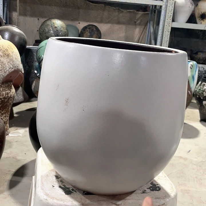 紫砂花盆正品口24高26。z z