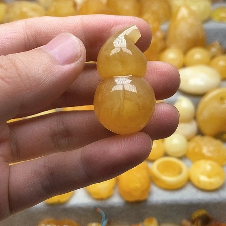 未镶嵌颈饰琥珀琥珀蜜蜡吊坠