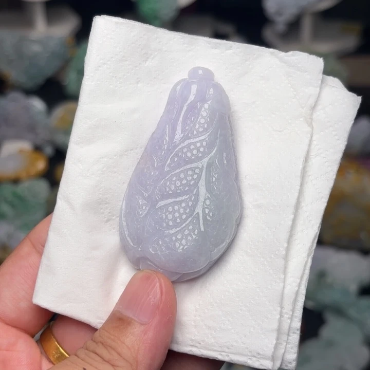 翡翠未镶嵌颈饰吊坠