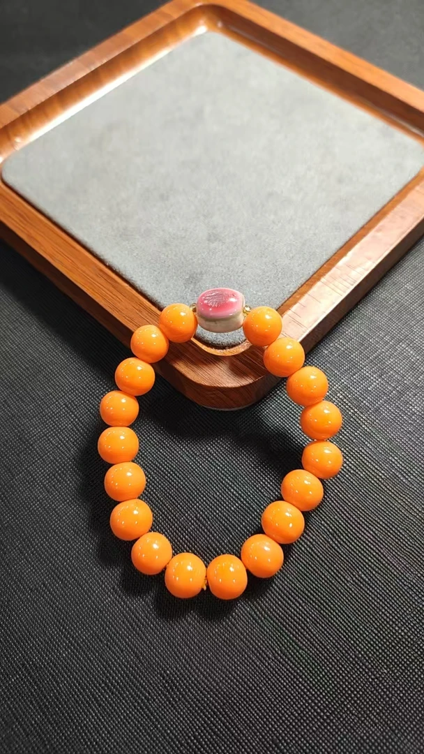 精品时尚手链六0201