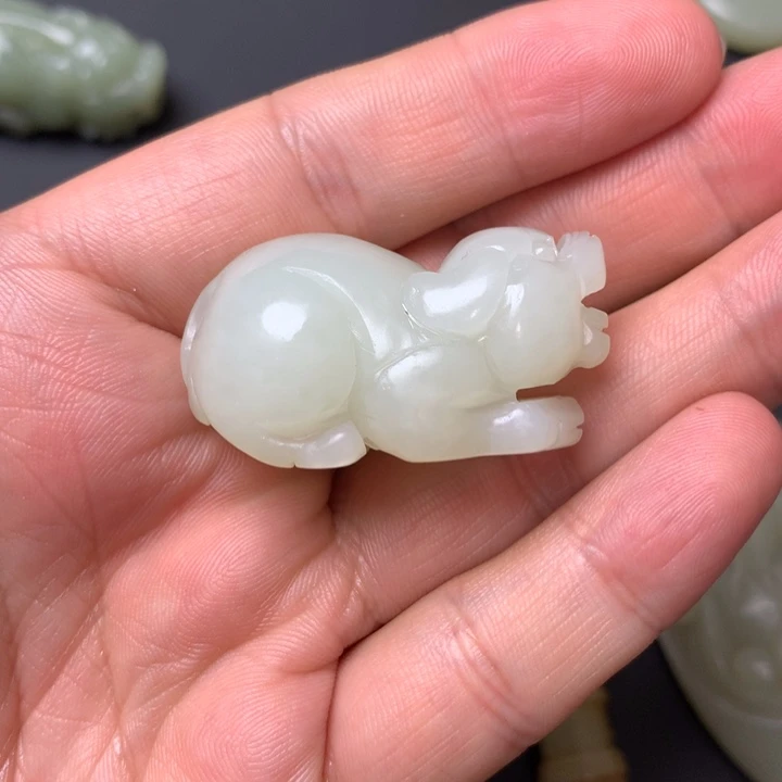用***哥玛瑙/玉髓合金颈饰