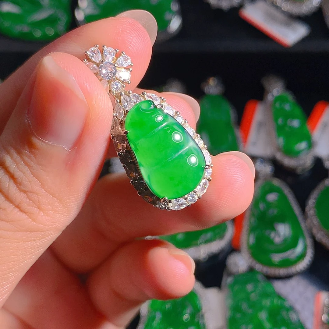 翡翠未镶嵌吊坠(不含链)