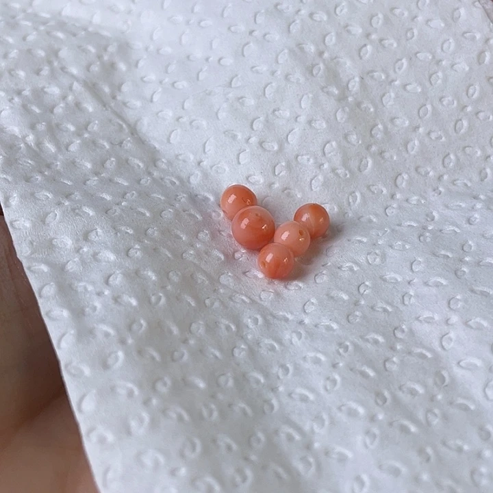 熠***烨石英石铁合金1.4g momo散珠子