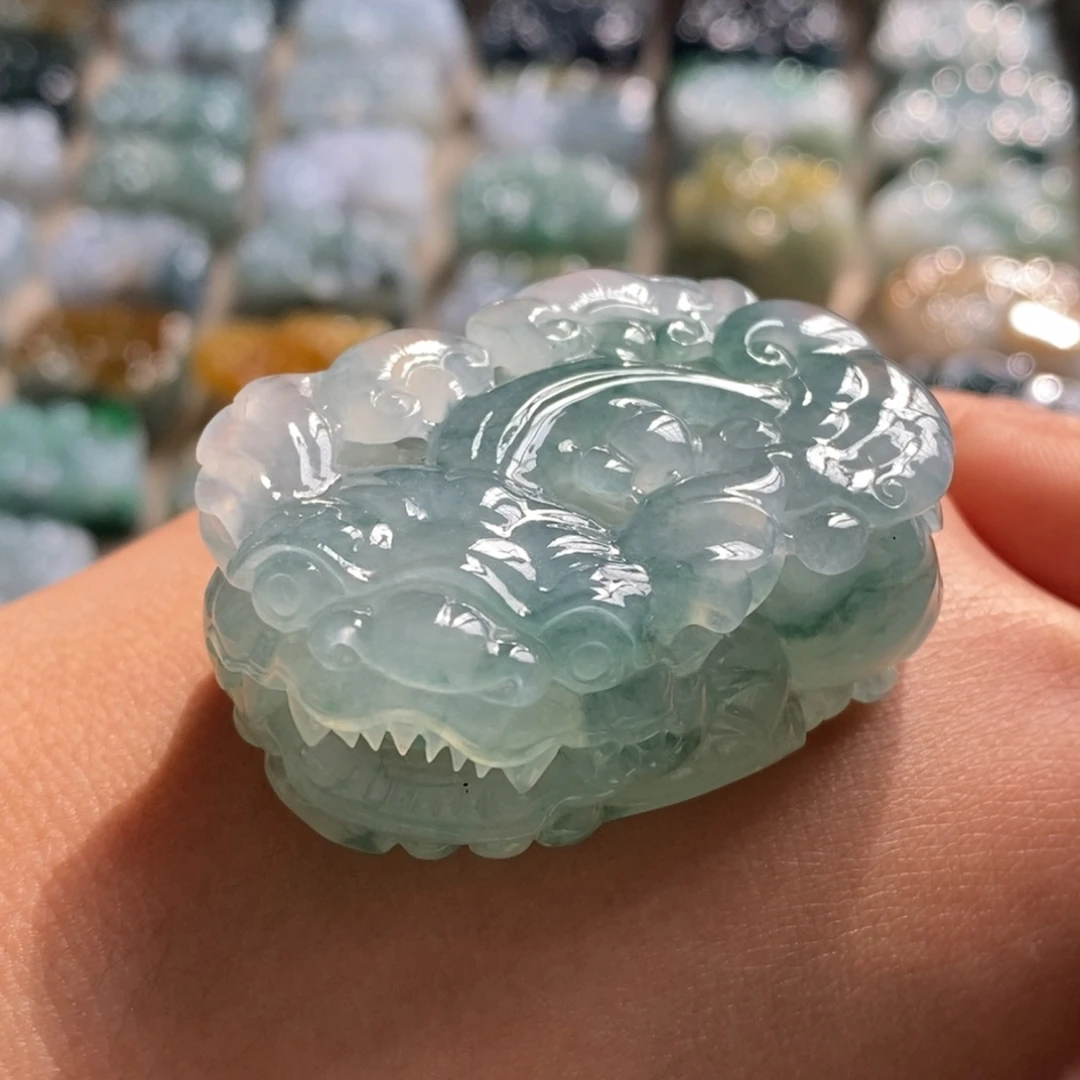 翡翠未镶嵌颈饰天然翡翠貔貅吊坠