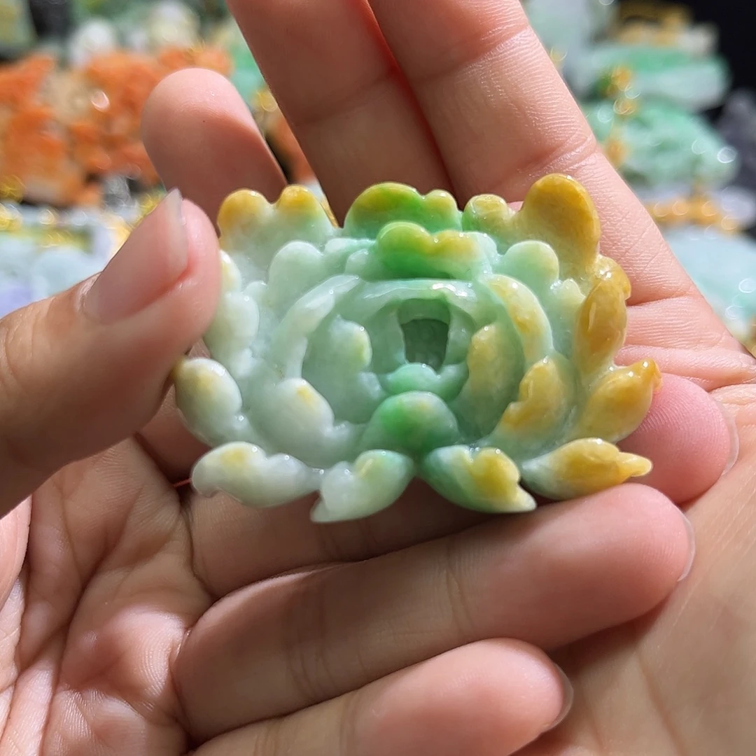 颈饰未镶嵌翡翠待编织