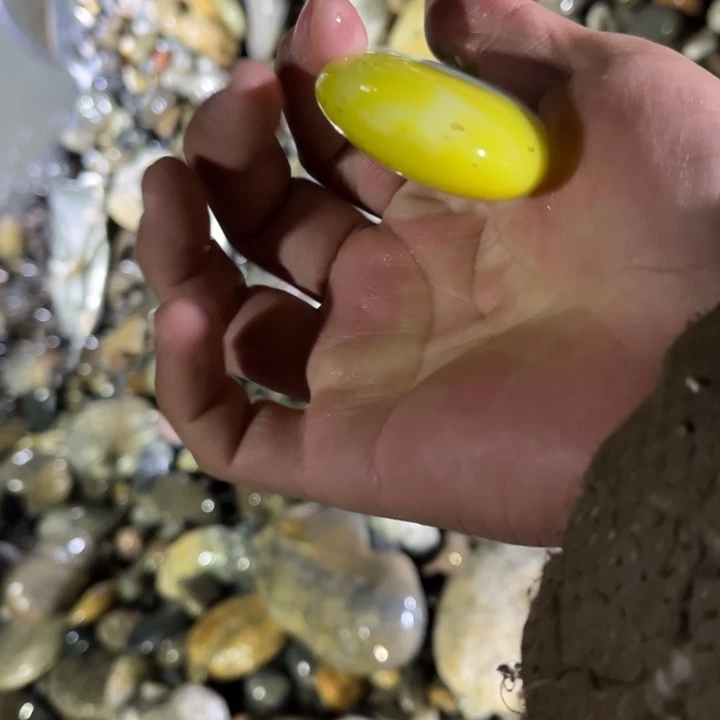 未镶嵌和田玉（糖玉）珠宝奇石