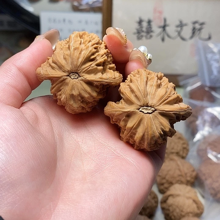 桃***邪文玩核桃吊坠1111111111111