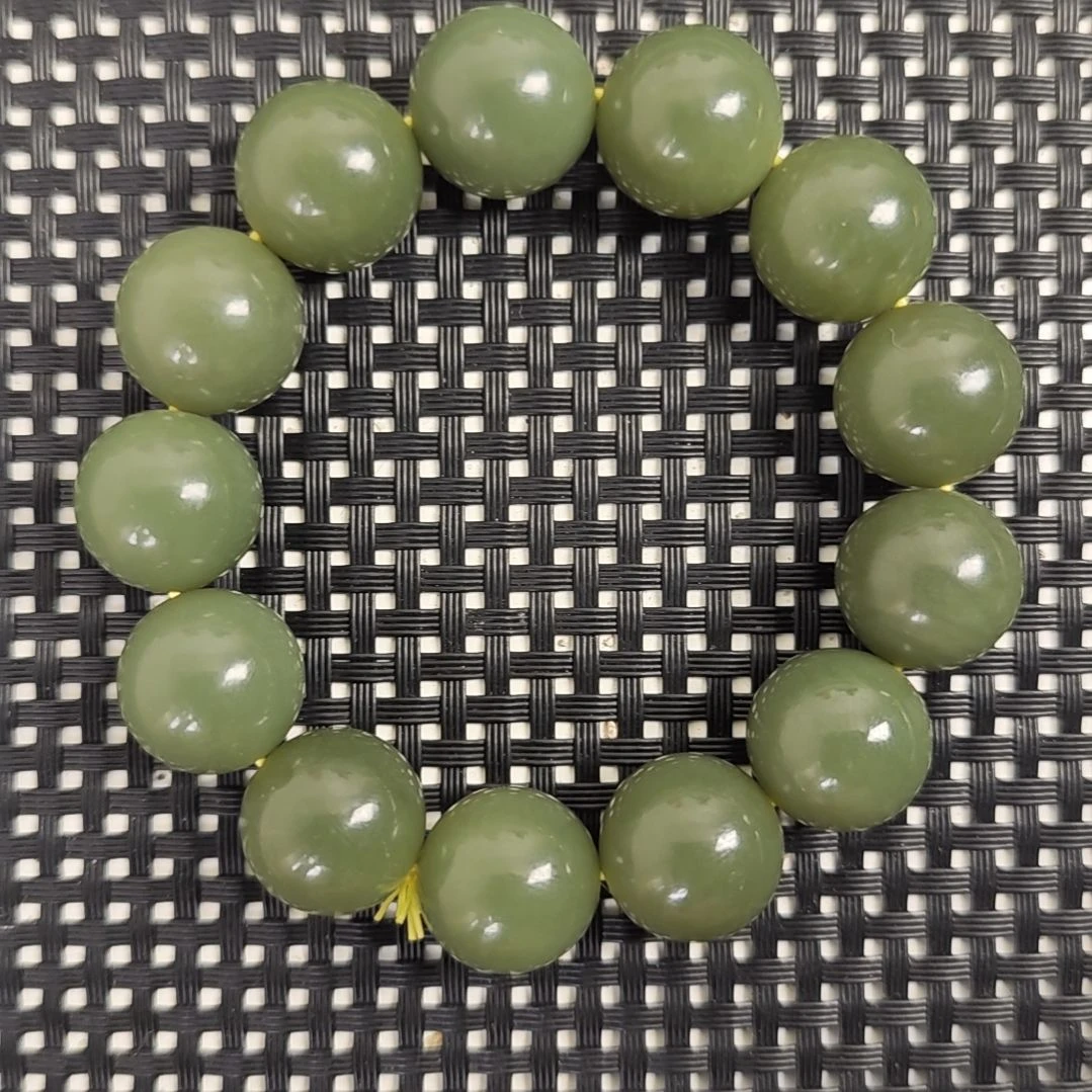 和田玉未镶嵌手串