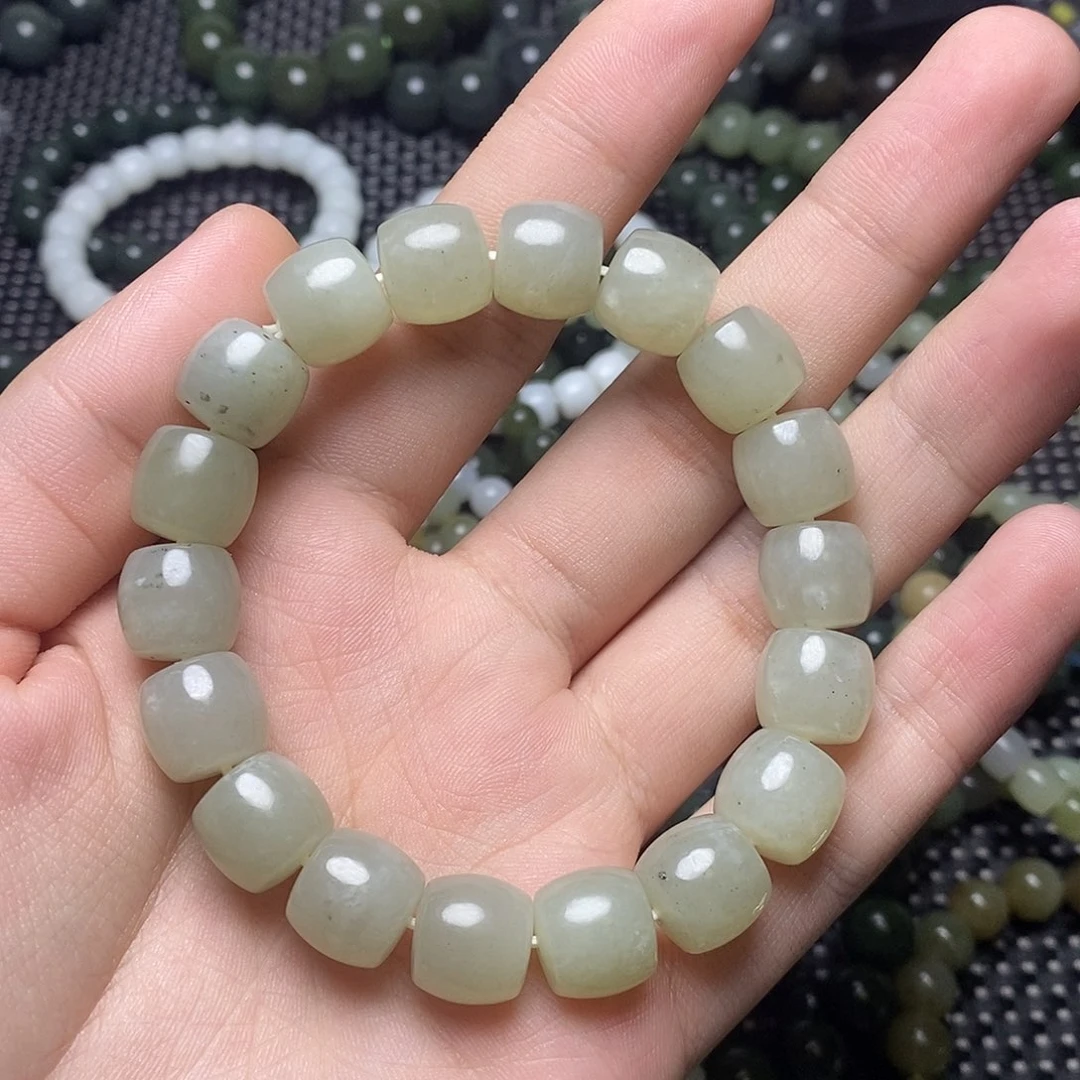 和田玉未镶嵌手串