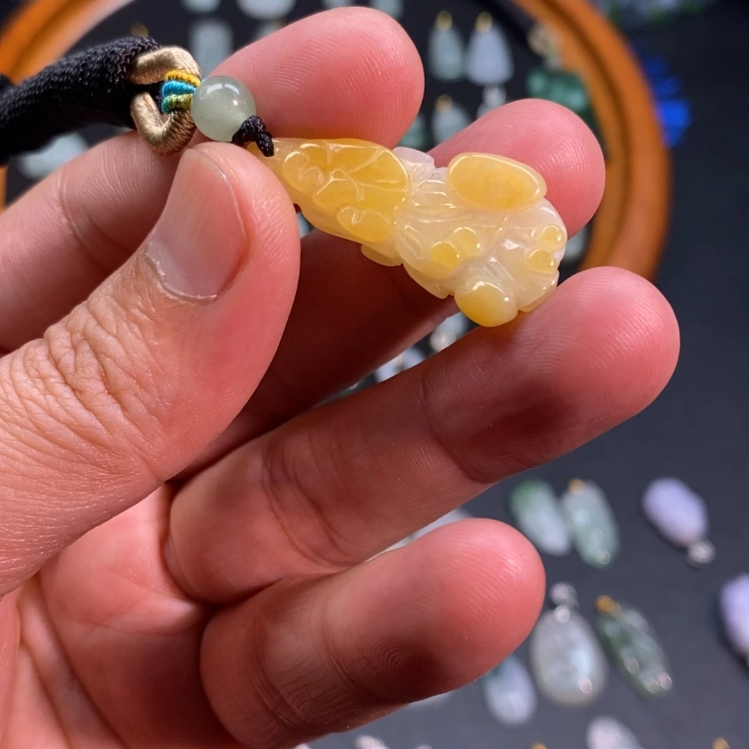 翡翠未镶嵌颈饰天然