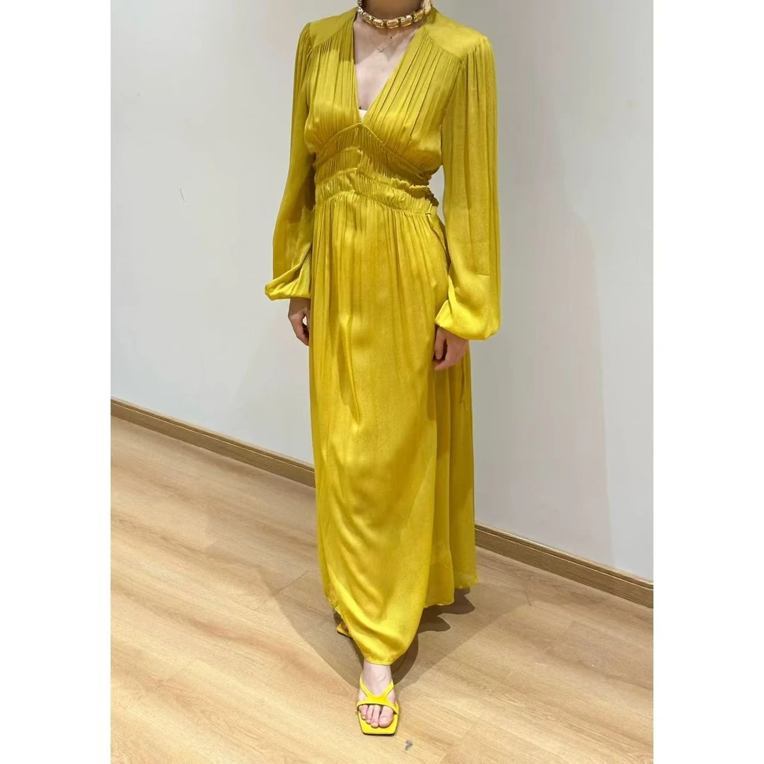 显瘦长裙法式性感裙子连衣裙收腰秋季纯色灯笼袖