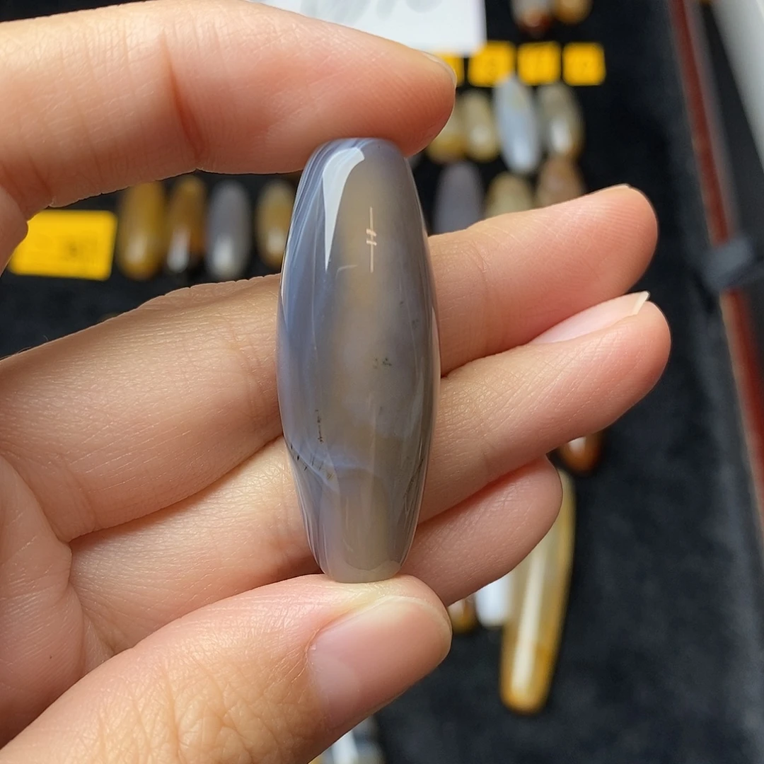朝***昭玛瑙/玉髓未镶嵌颈饰