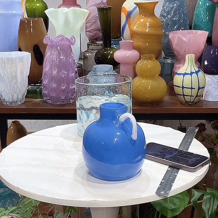 玻璃原色蓝色带把手有磕口4.5高15.5