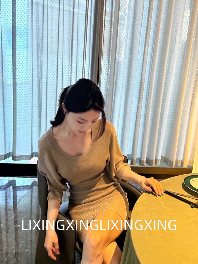 LXX【波斯纶U领慵懒针织裙】七分袖气质休闲时尚打底百搭简约纯色