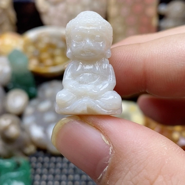 硅化珊瑚（珊瑚玉）颈饰未镶嵌