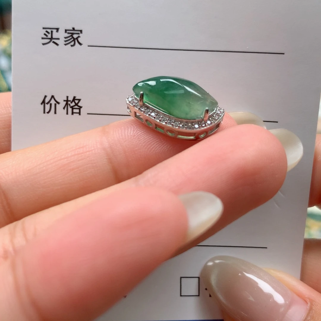 颈饰银S925镶嵌翡翠