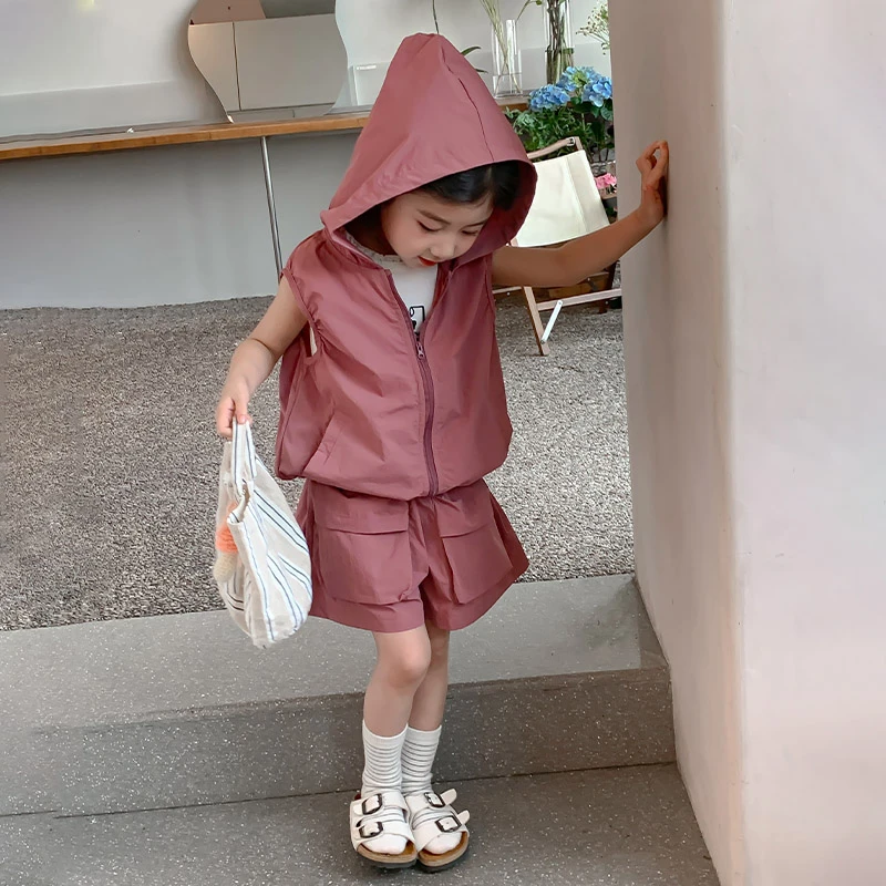 清仓女童套装2025新款洋气宝宝夏季连帽马甲三件套儿童夏装运动服