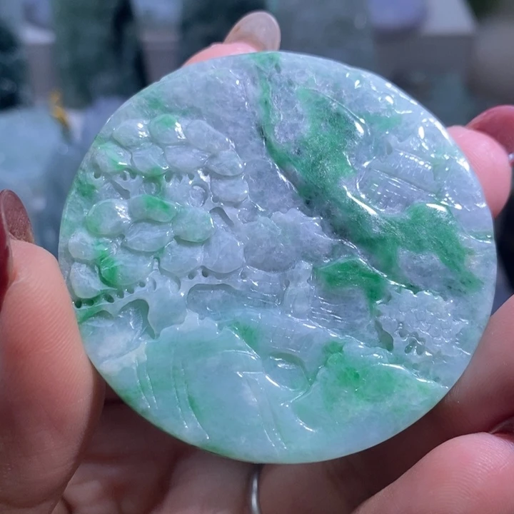 【闪购商品】翡翠未镶嵌颈饰山水