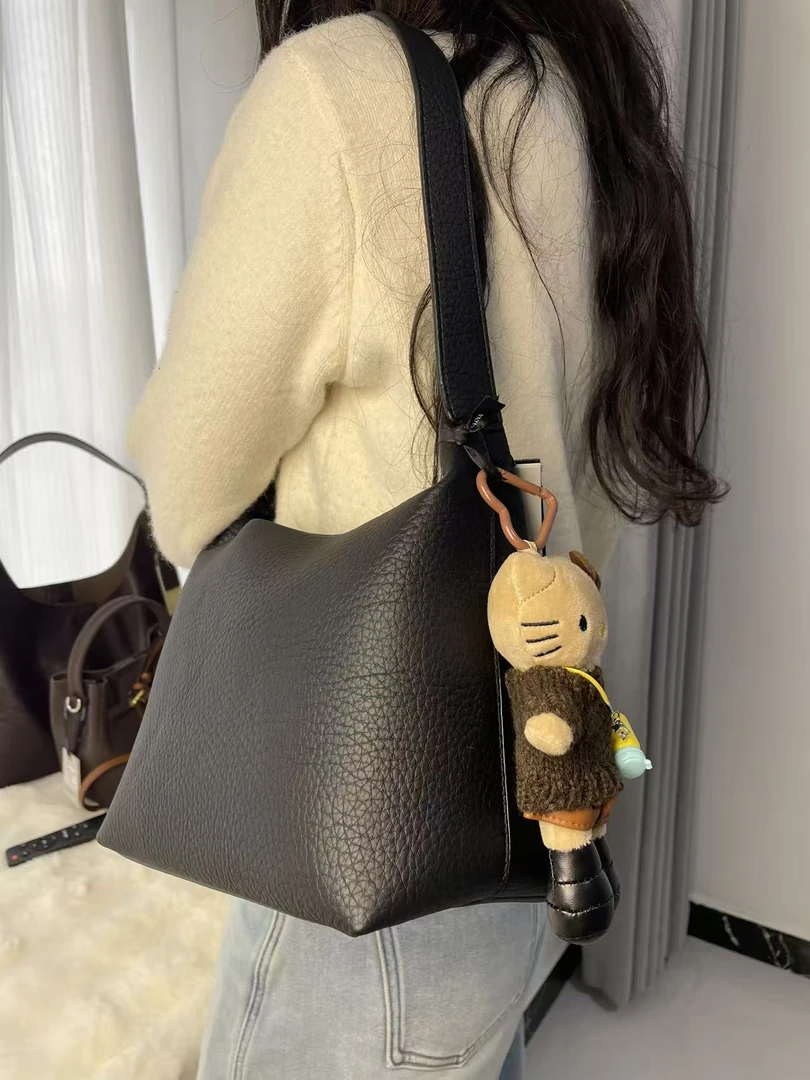 女款秋冬通勤大容量饭盒托特包女士斜挎托特包简约纯色腋下单肩包