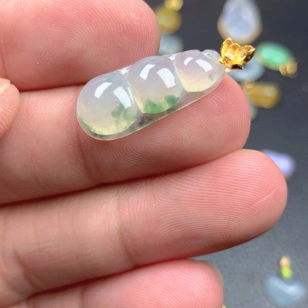 【闪购商品】颈饰18K金镶嵌翡翠翡翠