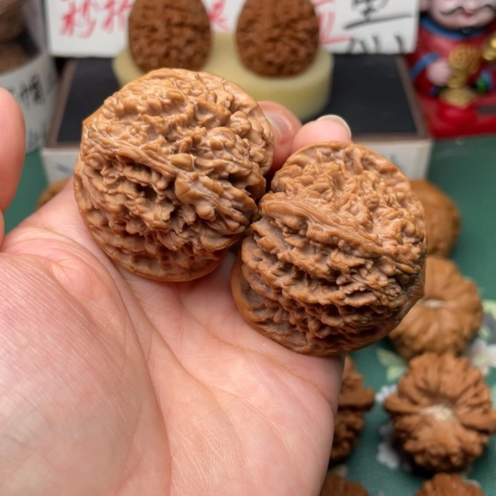 【闪购商品】文玩核桃把件45满天星