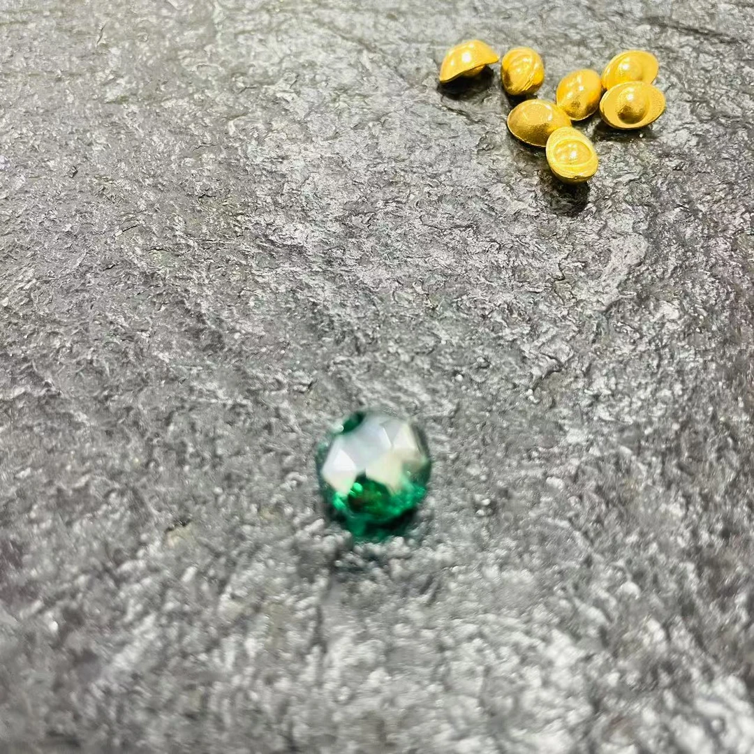 Q88甄品严选绿珠子配摆件J99