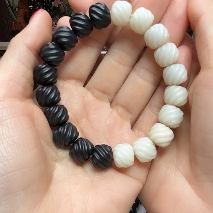 和田玉（墨玉）未镶嵌颈饰卡12扭扭阴阳串