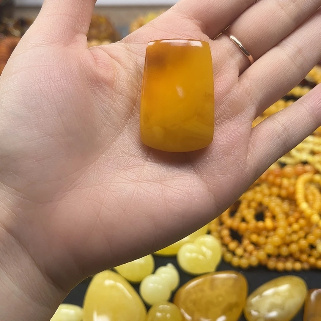 琥珀未镶嵌颈饰蜜蜡吊坠