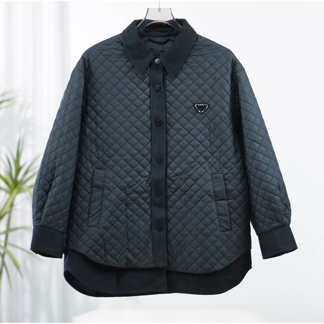 朗S系列  F384 女装冬宽松棉服经典黑8Q523A007