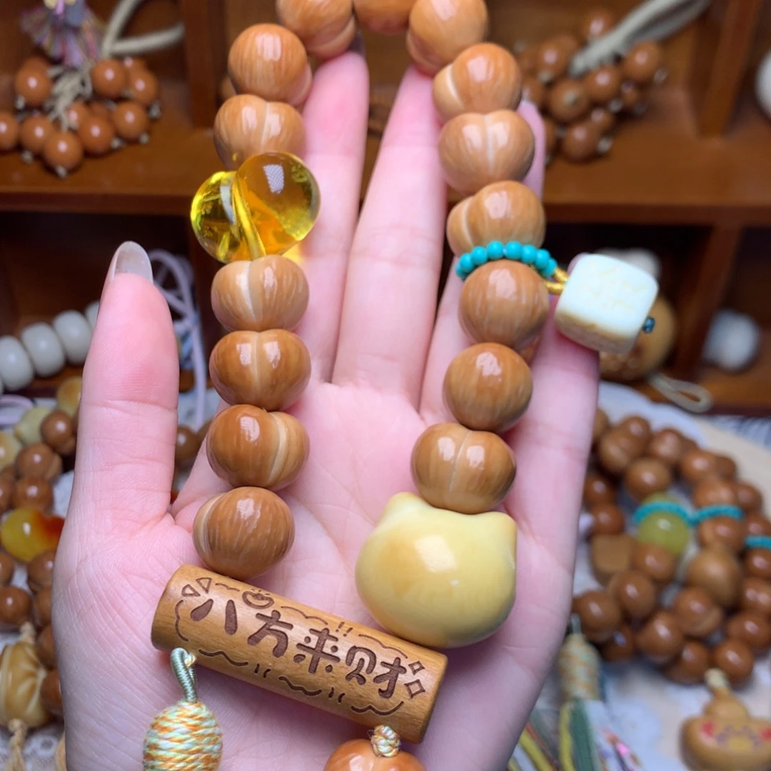 猴头核桃吊坠17二代屁桃手持定制