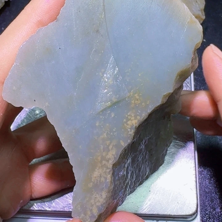 未镶嵌和田玉（糖玉）珠宝半成品