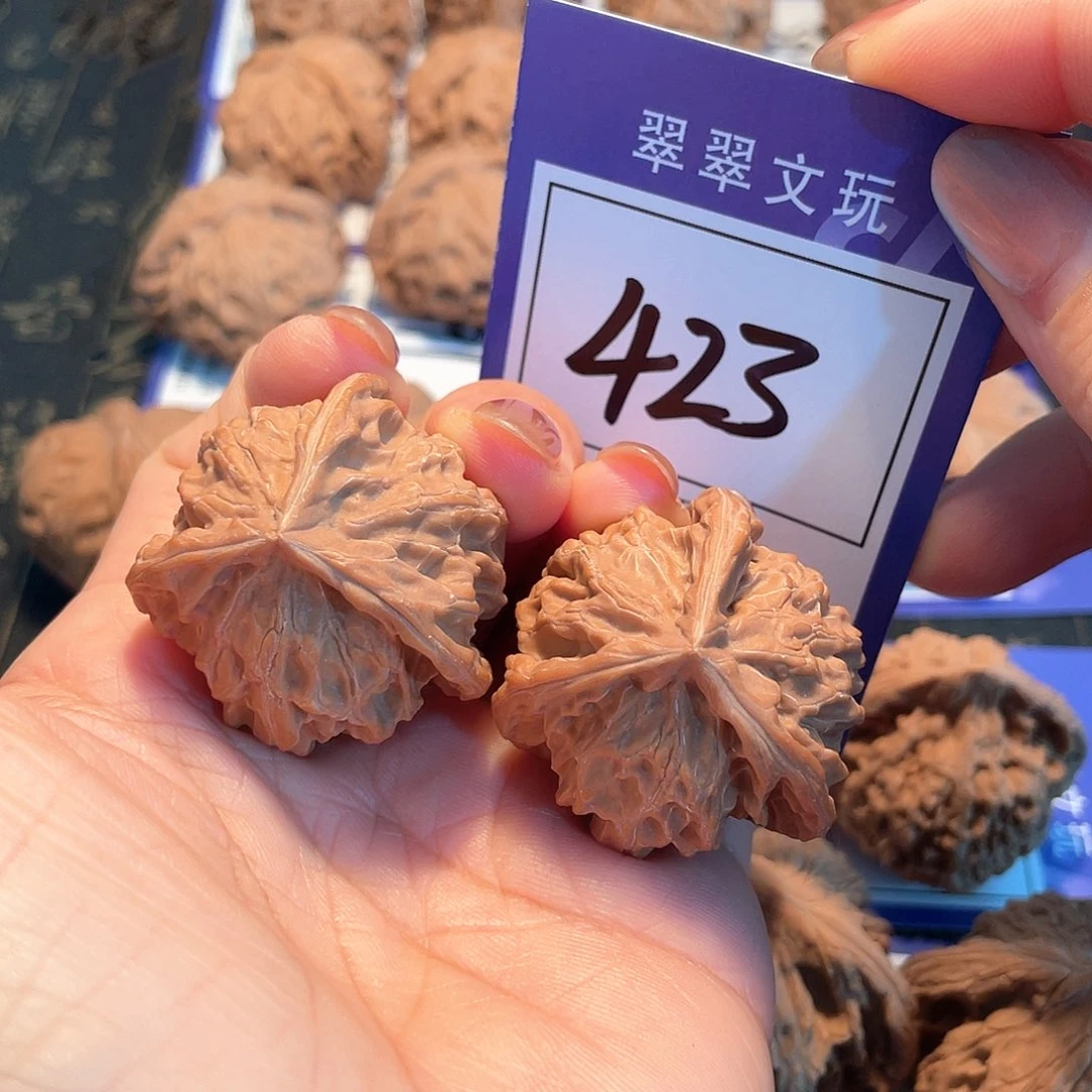 ：***有把件桃核423号全品三棱3.7