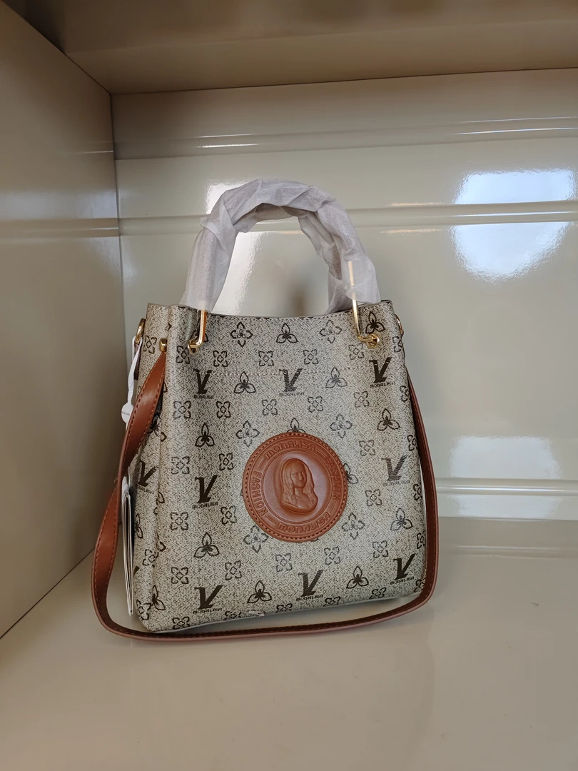 2024新款时尚简约风通勤百搭包LTBB-6150浅灰色